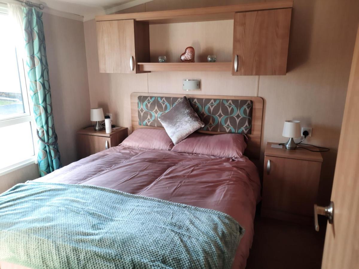 Church Farm Haven Holiday Park Пагъм Екстериор снимка