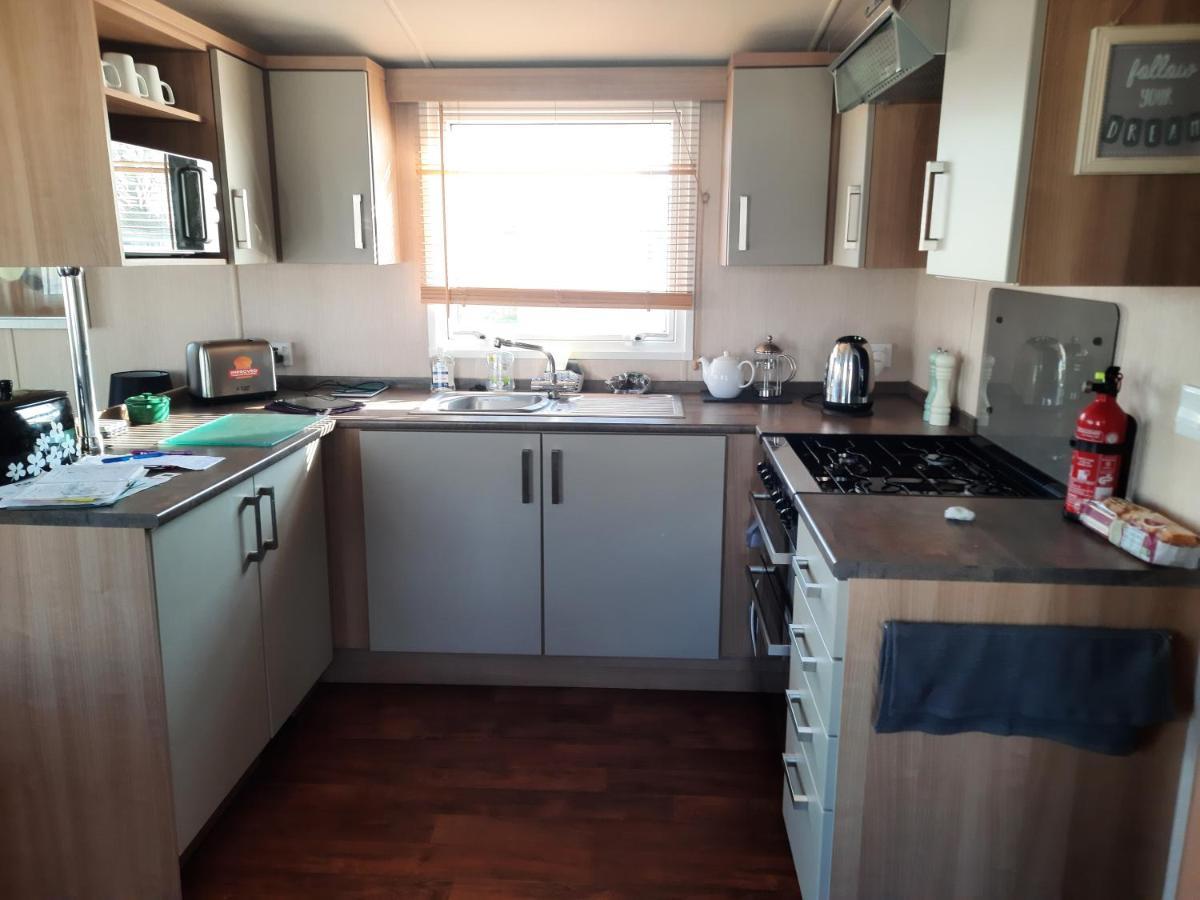 Church Farm Haven Holiday Park Пагъм Екстериор снимка